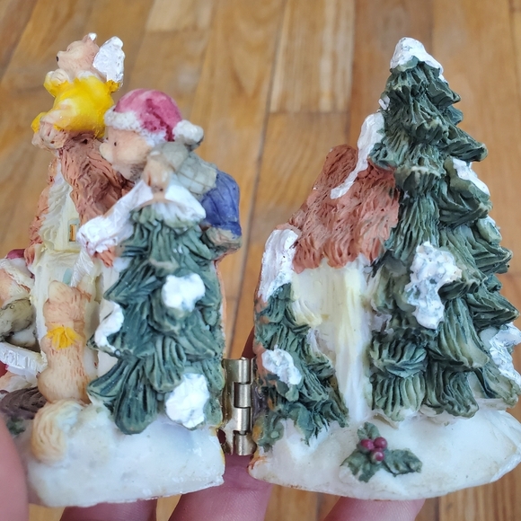 Polyresin hinged house bears the holiday hamlet christmas pageant figurine - Picture 6 of 11